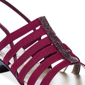 Karen Scott Estevee Sandals